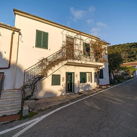 Apartamento Borgo Patresi